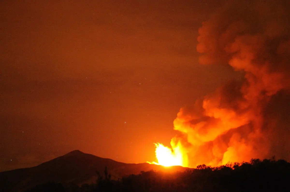 A night-time paroxysm on Mount Etna