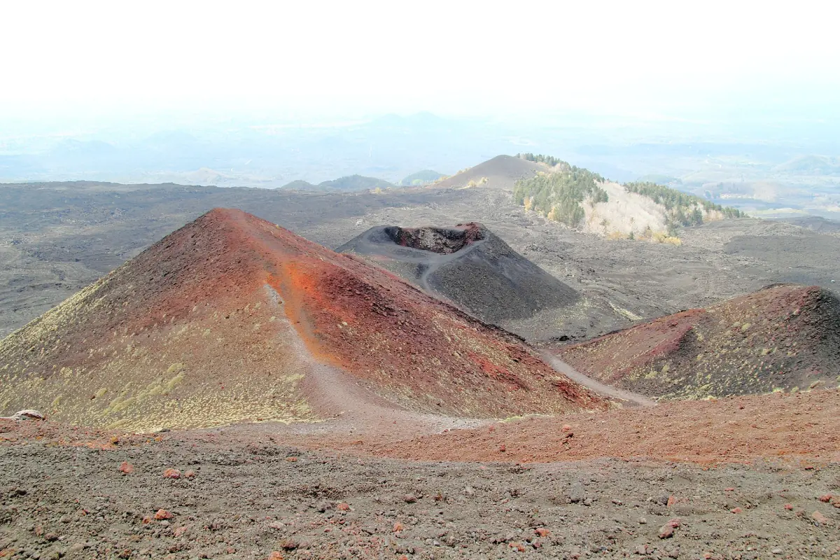 Red cinder cones above Rifugio Sapienza